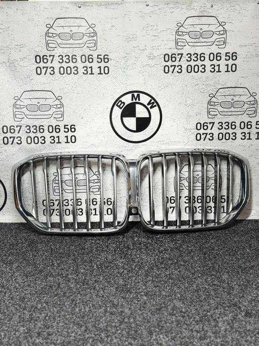 Верхня решітка радіатора / ноздрі BMW X5 G05 хром 51137454889