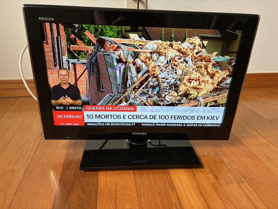 TV - TOSHIBA Regza de 24 polegadas