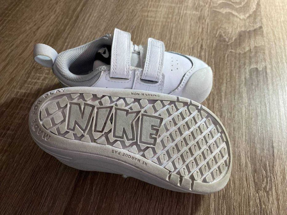 Дитячі кросівки Nike