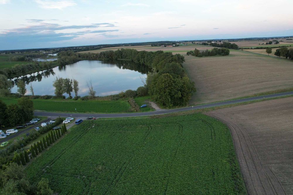 Działki o powierzchni 0,67 ha z widokiem na jezioro