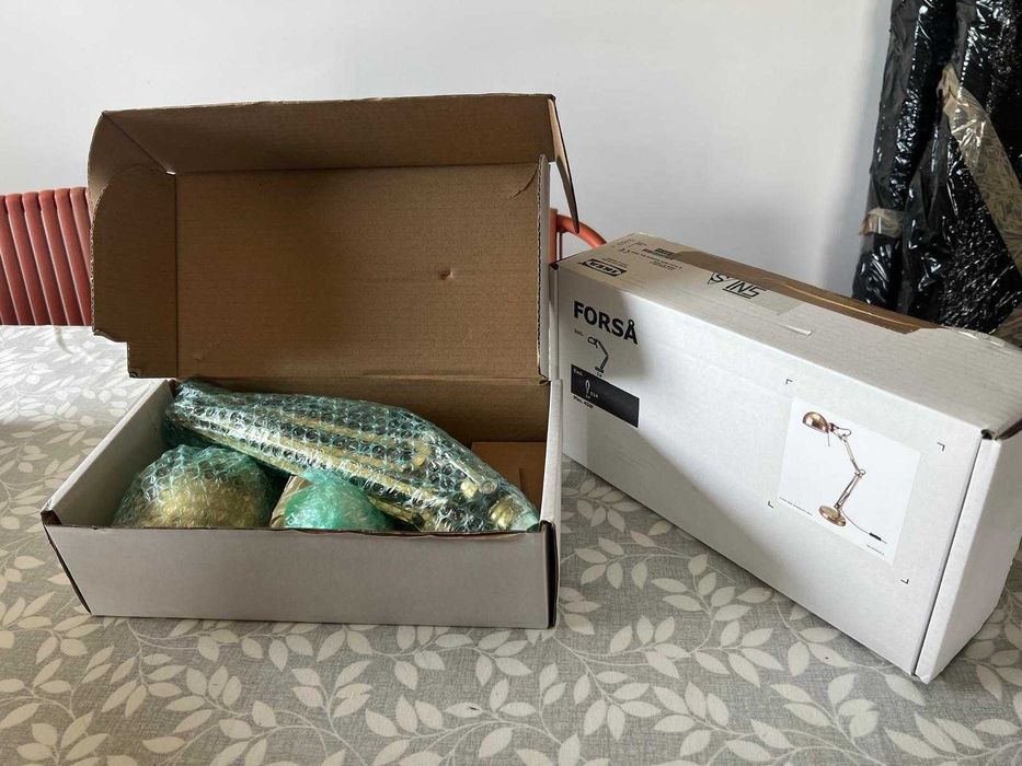 Candeeiro de secretária IKEA FORSÅ dourado – na caixa, com lâmpada