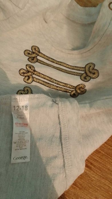 Sprzedam tunikę dla dziewczynki rozmiar 80-86