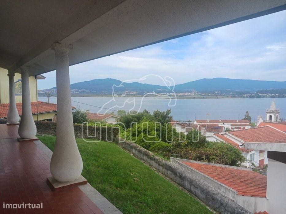 Propriedade com vista para o Rio Minho e Espanha