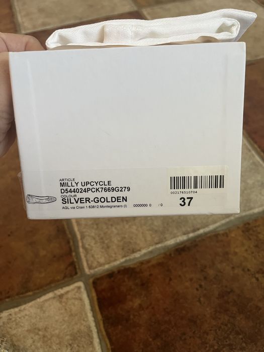 Продам балетки AGL