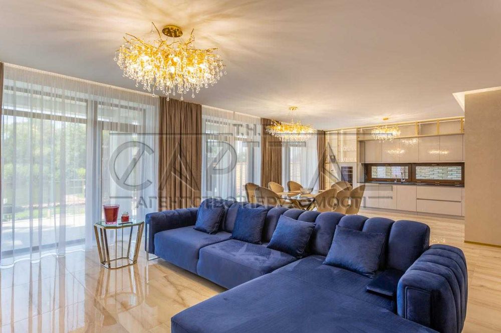 Продаж будинку з виходом до води, Плюти