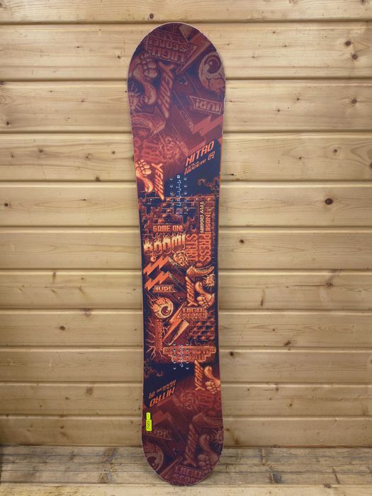 Deska snowboardowa Nitro Ripper 137 cm + wiązania (A23)