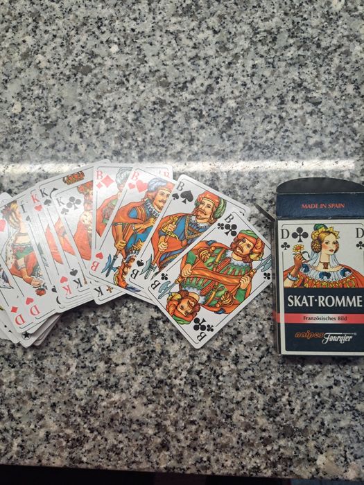 NAIPES...o fascinante mundo dos jogos de cartas .