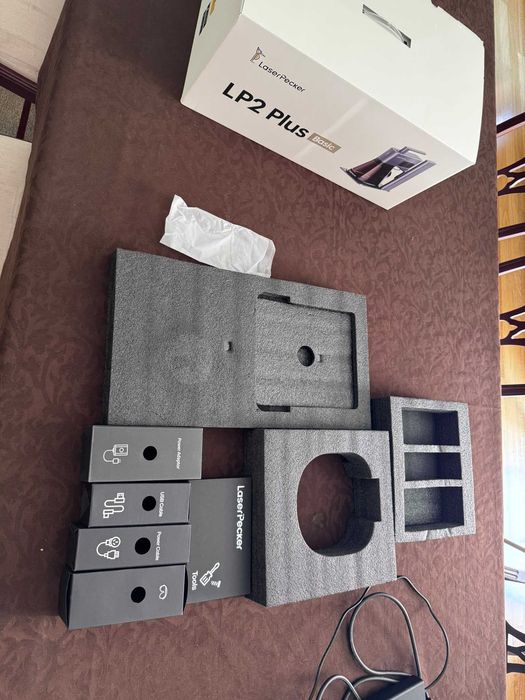 Gravador e Cortador a Laser de Secretária LaserPecker LP2 Plus 10W