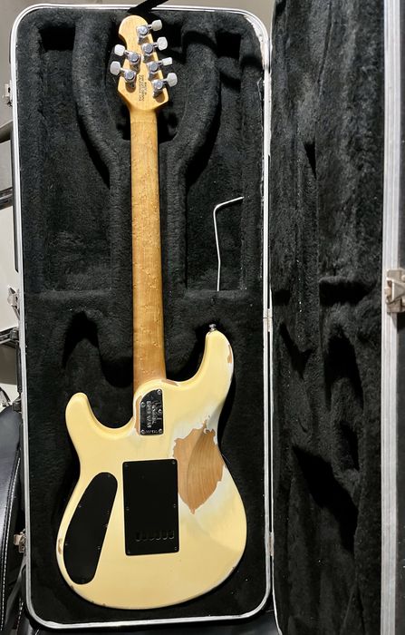 ‘05 Musicman John Petruci 6 (JP6) white pearl