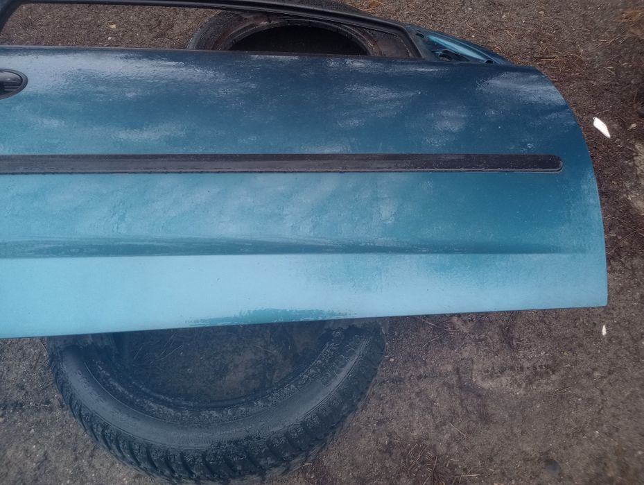 Opel Corsa C drzwi prawe prawy przód 3-drzwi Z20M