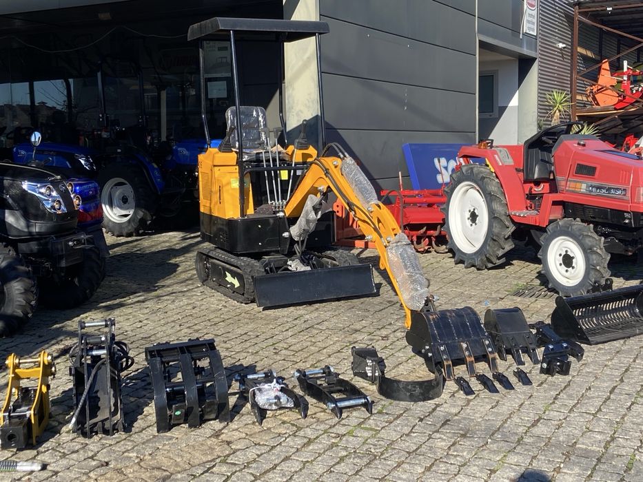 Mini Escavadora giratoria 1,5 ton 20 cv com muitos acessorios