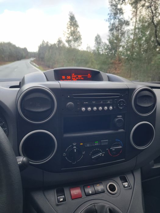 Berlingo 1.6Hdi 100cv 3 lugares 2018