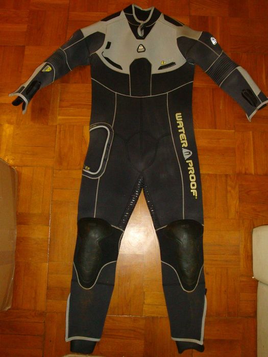 Гидрокостюм WATERPROOF ( Швеция ) , размер 50 ( М ) , толщина 6,5 mm