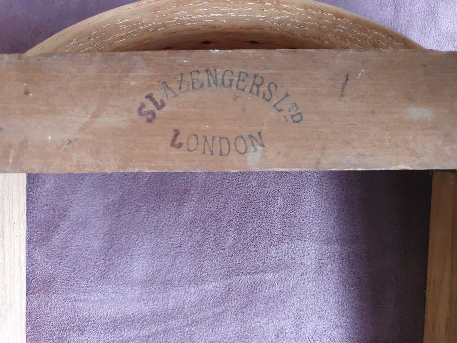 Raquete de Ténis muito antiga Staub + Suporte Slazenger antigo