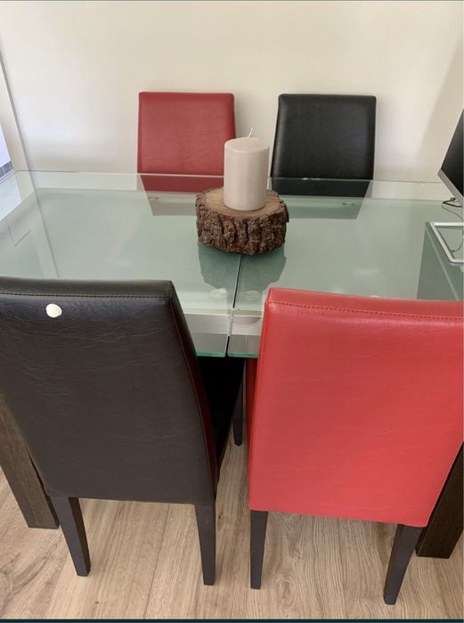 Cadeira de sala wenge e pele