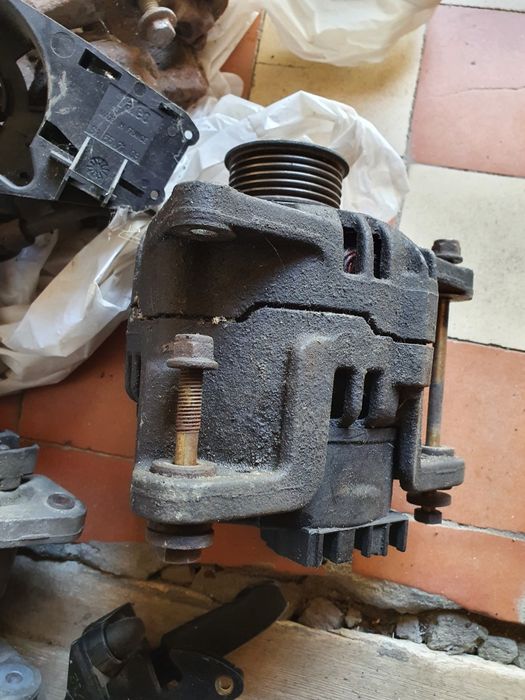 Генератор Ford Escort 1.4 і 1.6 бензин