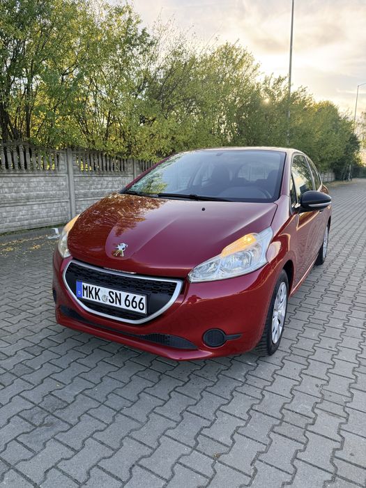 Peugeot 208