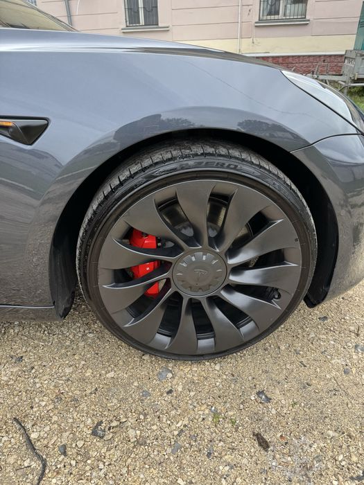 Tesla model 3 Perfomence 22рік