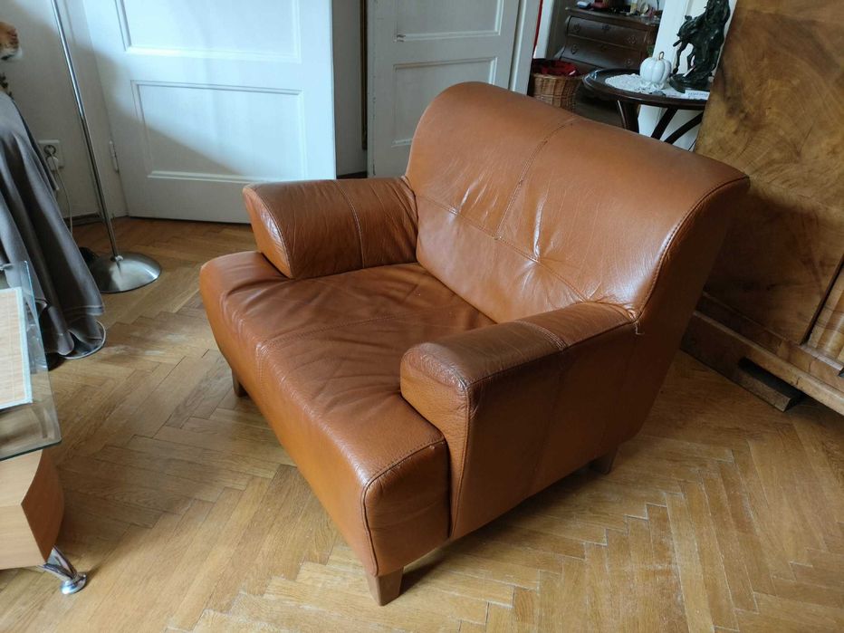 Brązowy fotel skórzany (używany)