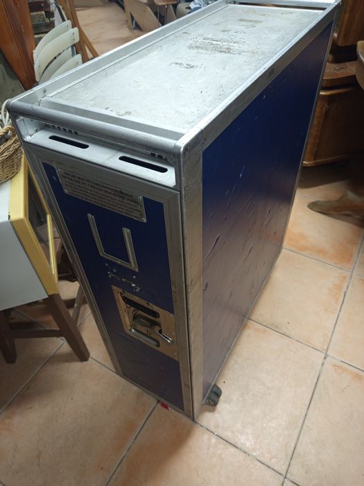 Carrinho de avião '"trolley