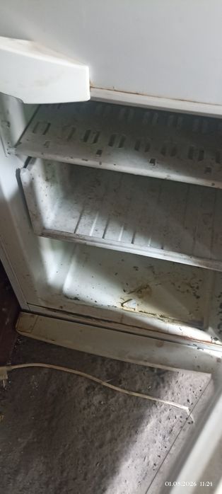 Холодильник indesit