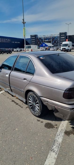 Продам бмв е39 м62б35