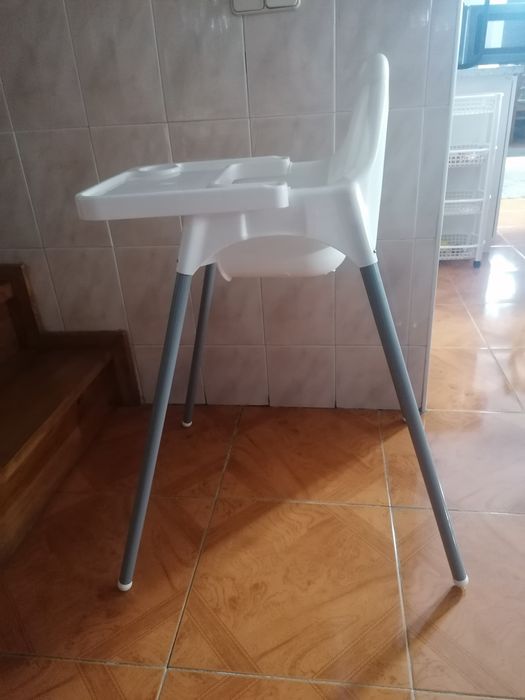 Cadeira de bebé para comer