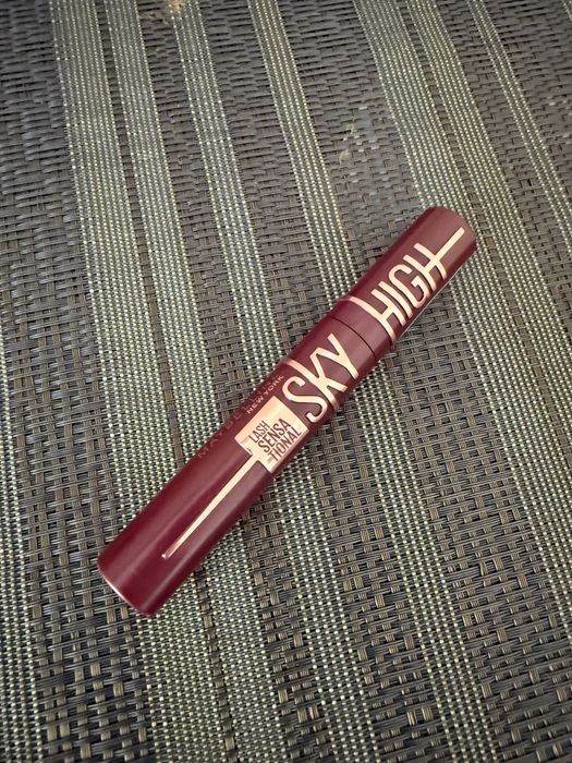 Maybellin Sky High Burgund