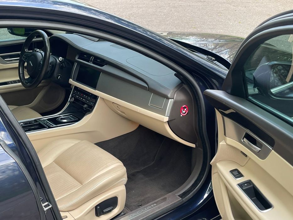 Jaguar XF Ягуар ХФ 2.0d дизель