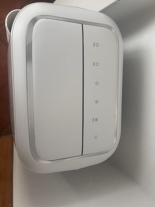 AC portatil BEKO com Wi-Fi + kit janela