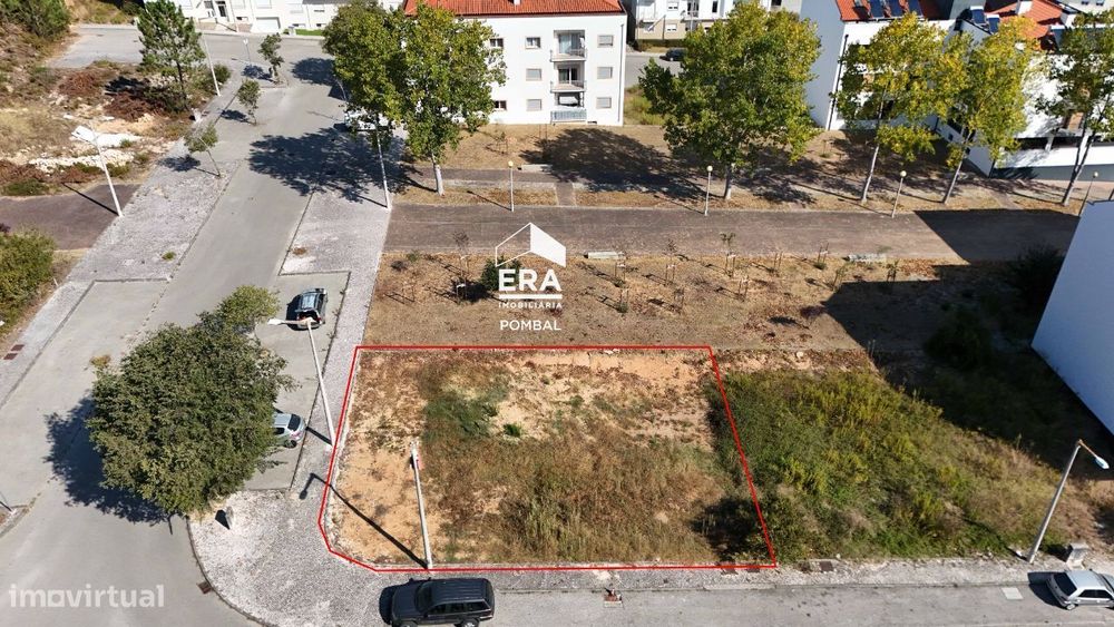 Lote para construção com área total de 350m2, ideal para quem procura