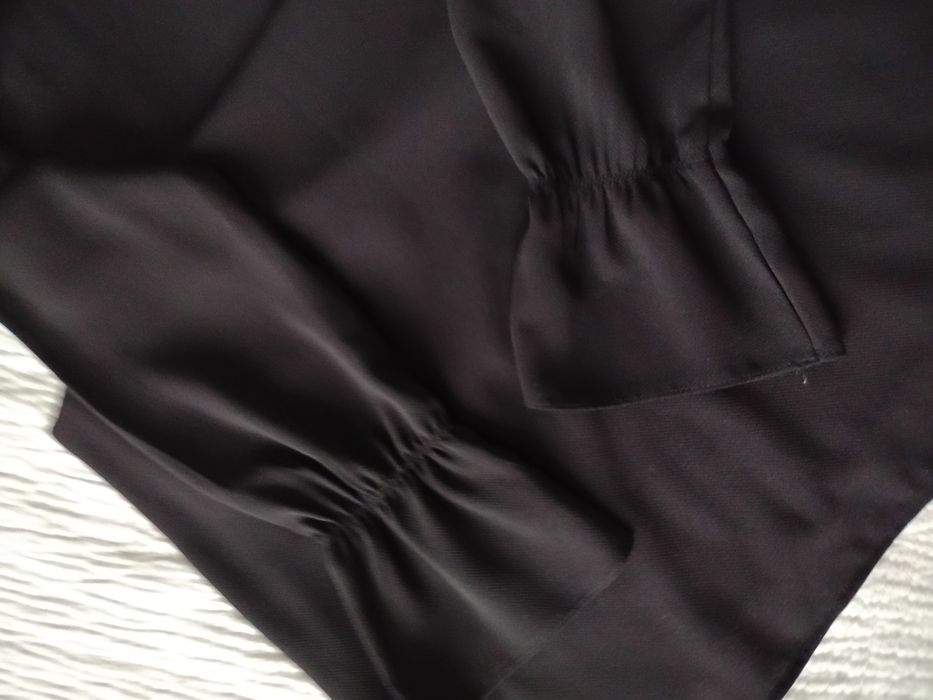 Czarna sukienka z koronkowymi wstawkami rozmiar XL