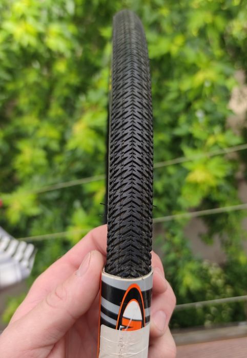 Maxxis DTH 120 TPI шина