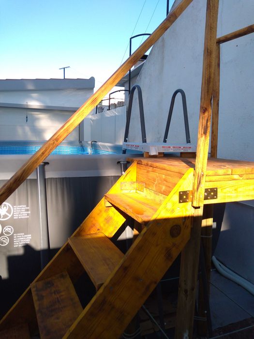 Piscina retangular INTEX XTR Frame 5,49 com todos os acessórios