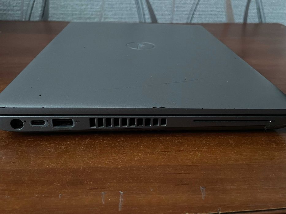 Ноутбук Dell Latitude 5411 i7-10850H-16Gb 128Gb