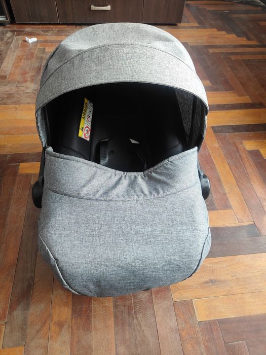 Детское автокресло-люлька