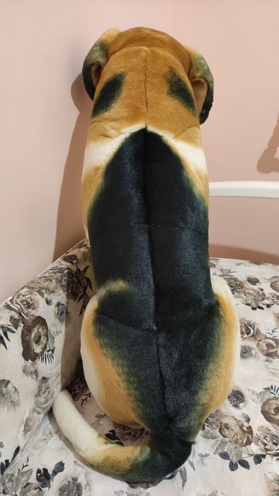 Собака велика м'яка іграшка