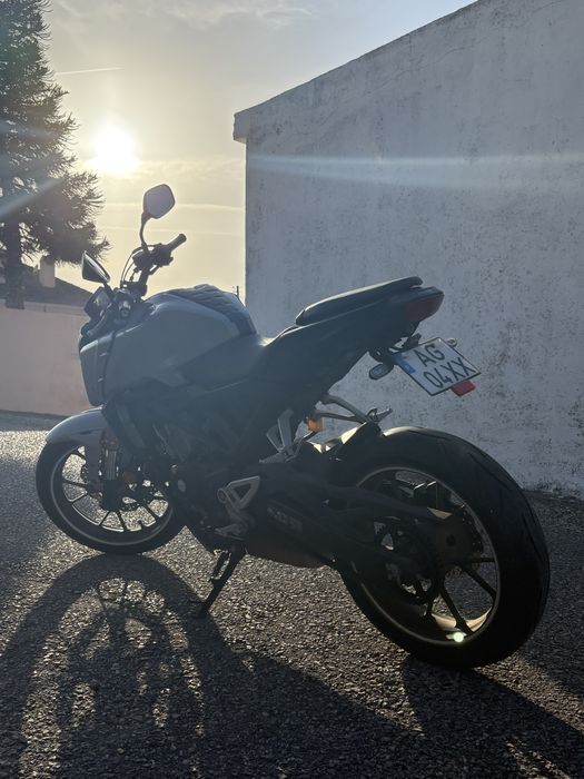 Honda  CB 125 R