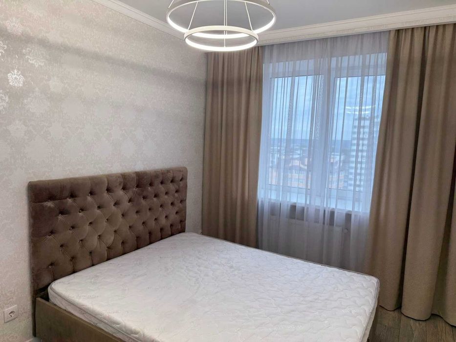 Євро 2к - 45 метрів в Центральному Парку. Газове опалення. Балкон.