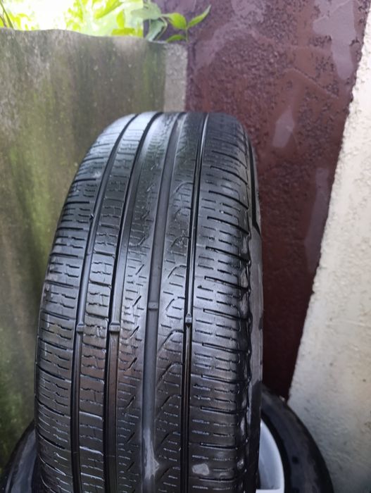 Продам резину 225/60/18 Ran flat