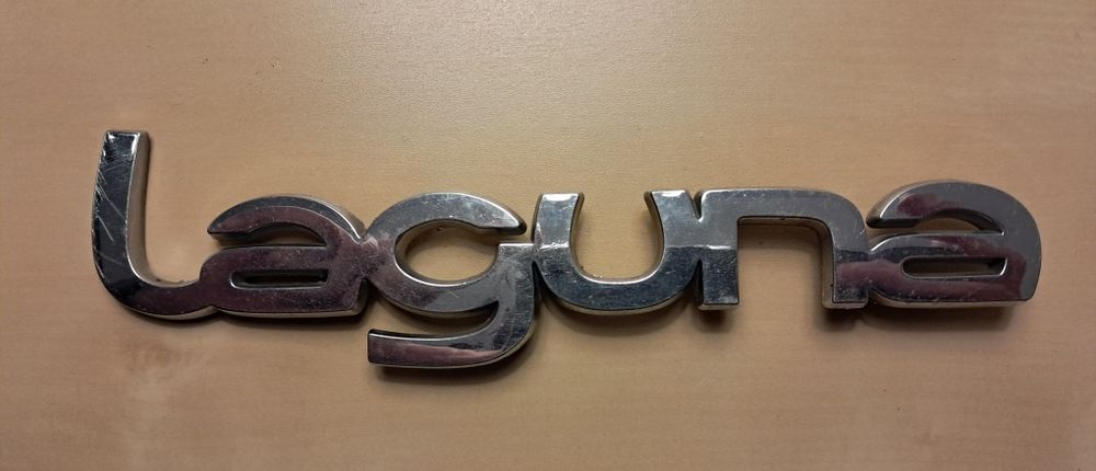 Emblema traseiro para RENAULT LAGUNA I fase 2, geração de 98 - 2000