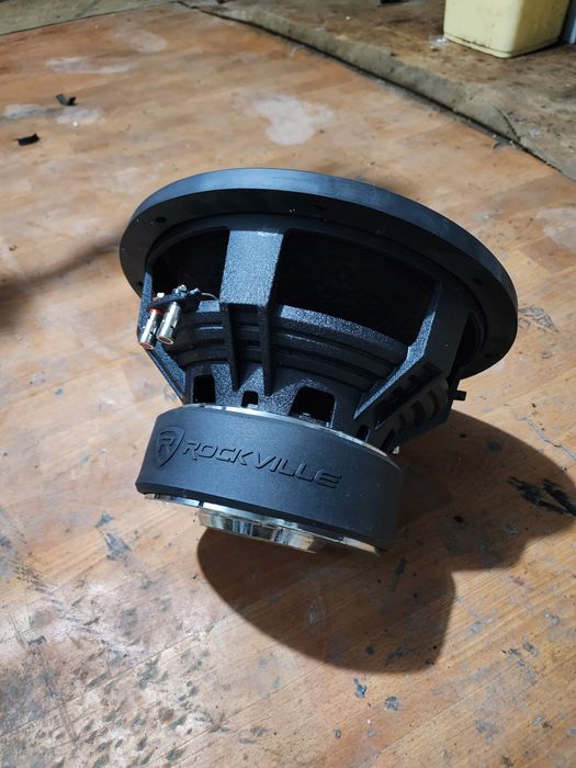 Сабвуфер Rockville