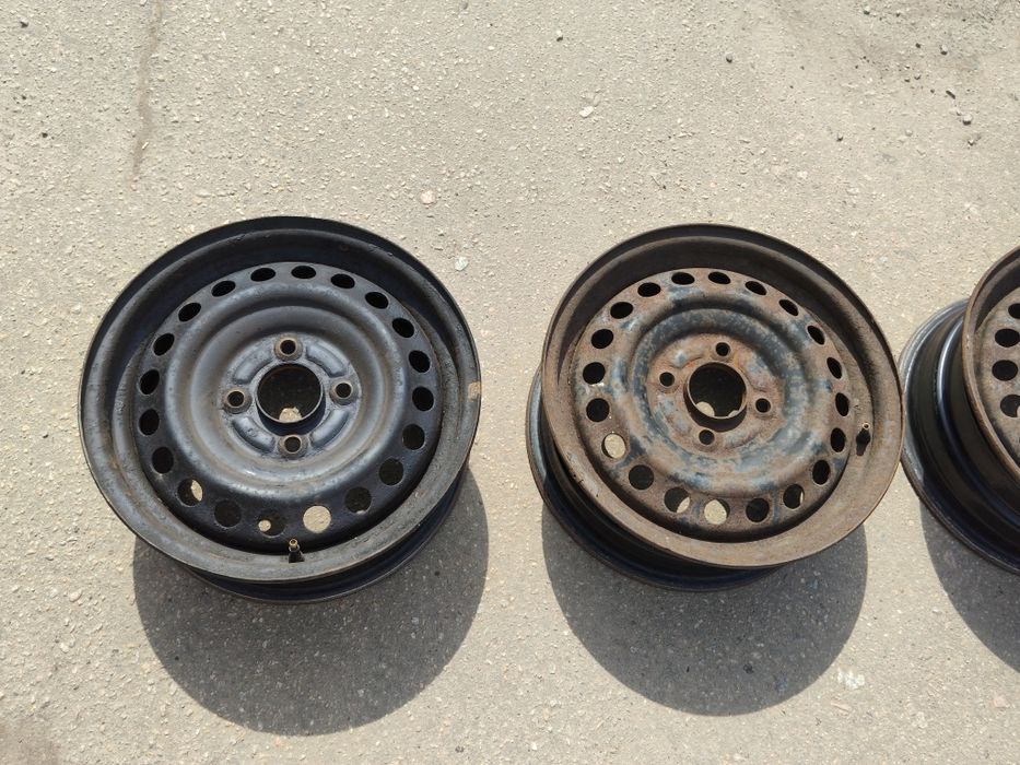 Сталеві диски 15x6 PCD 4x114.3 DIA 67.1 ET 45