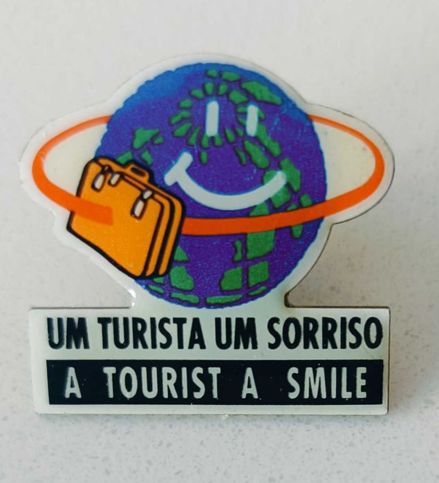 Vendo Pin's clássicos e raros