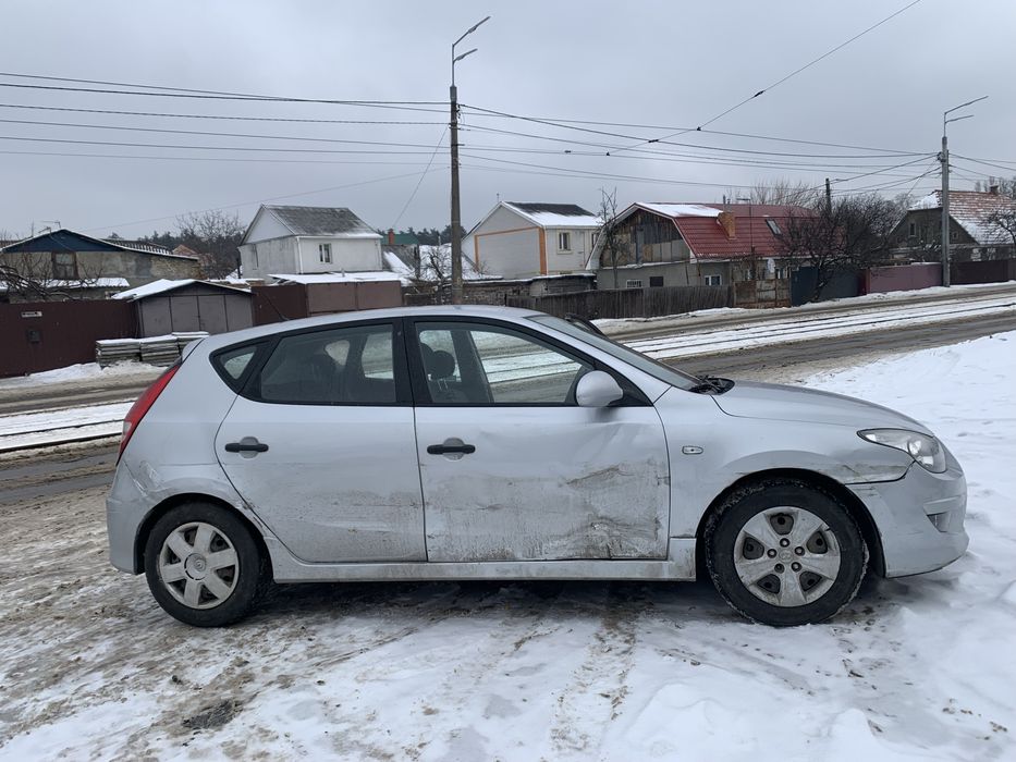 Продам хундай i30 после дтп 2012