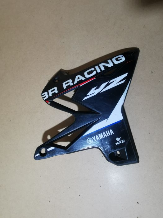 Yamaha yz 125 osłona owiewka przód prawa wypełnienie panel