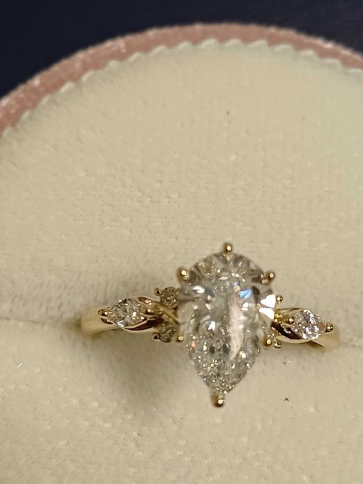 Anel de diamante
