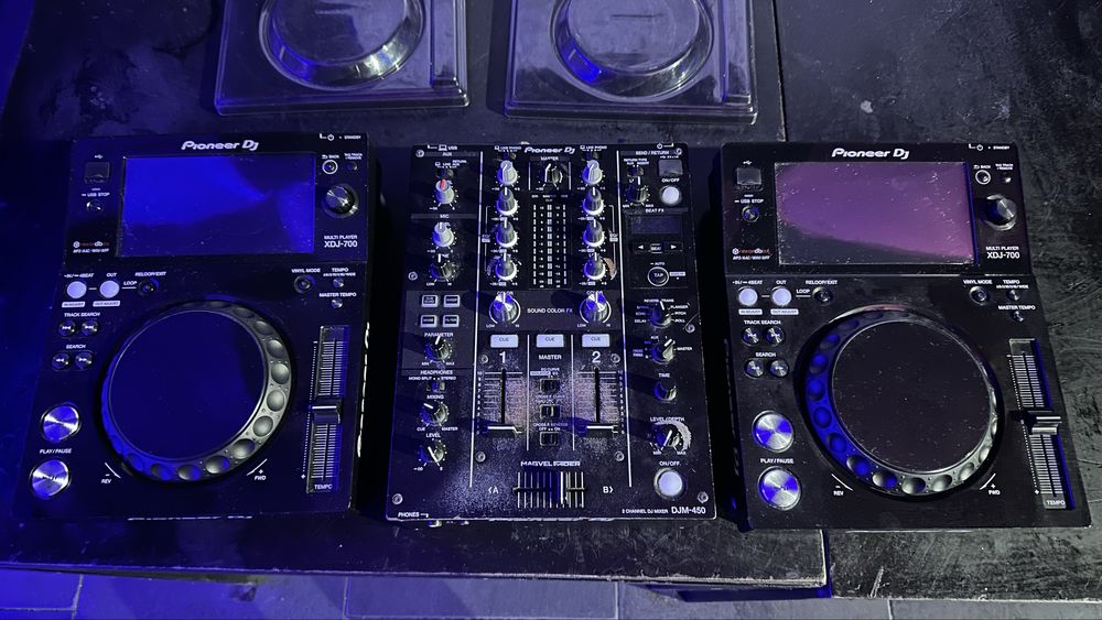 2 XDJ 700 Pioneer DJ