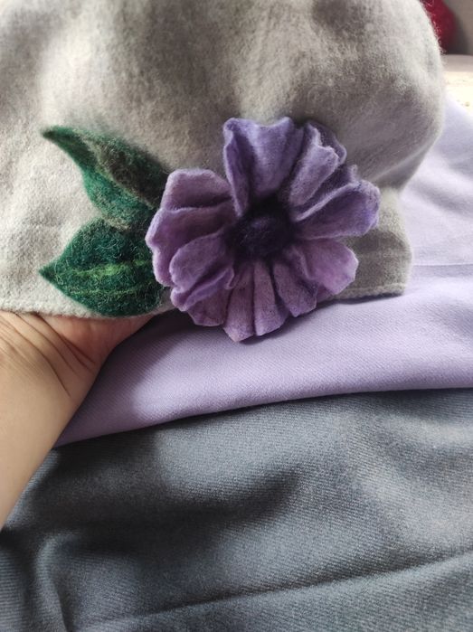Komplet nowy szal+ beret