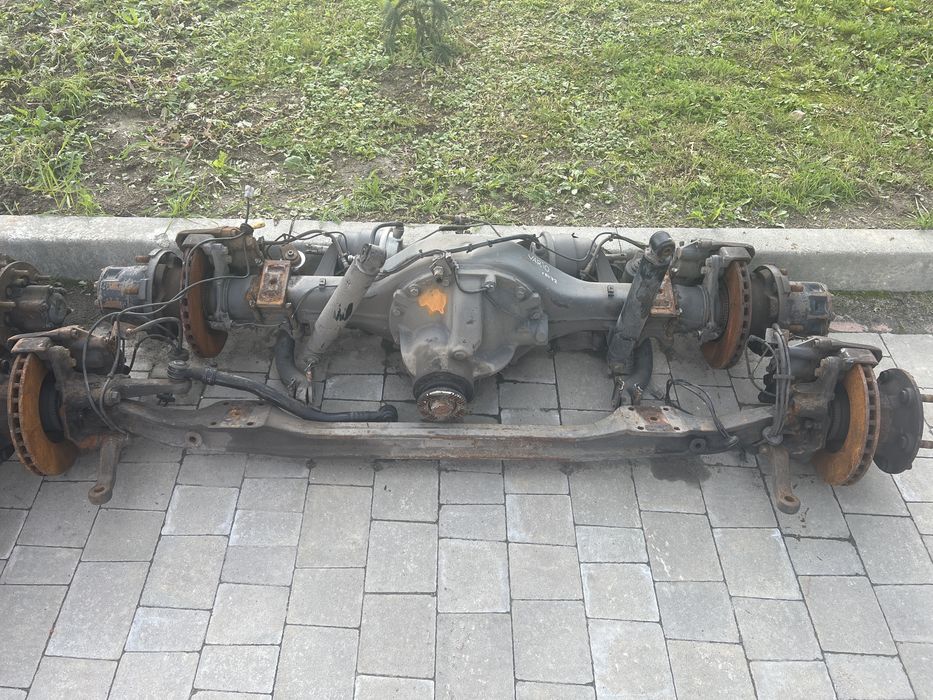 Міст балка Mercedes Vario